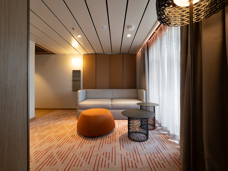 Suite cabin on board the Mein Schiff 7